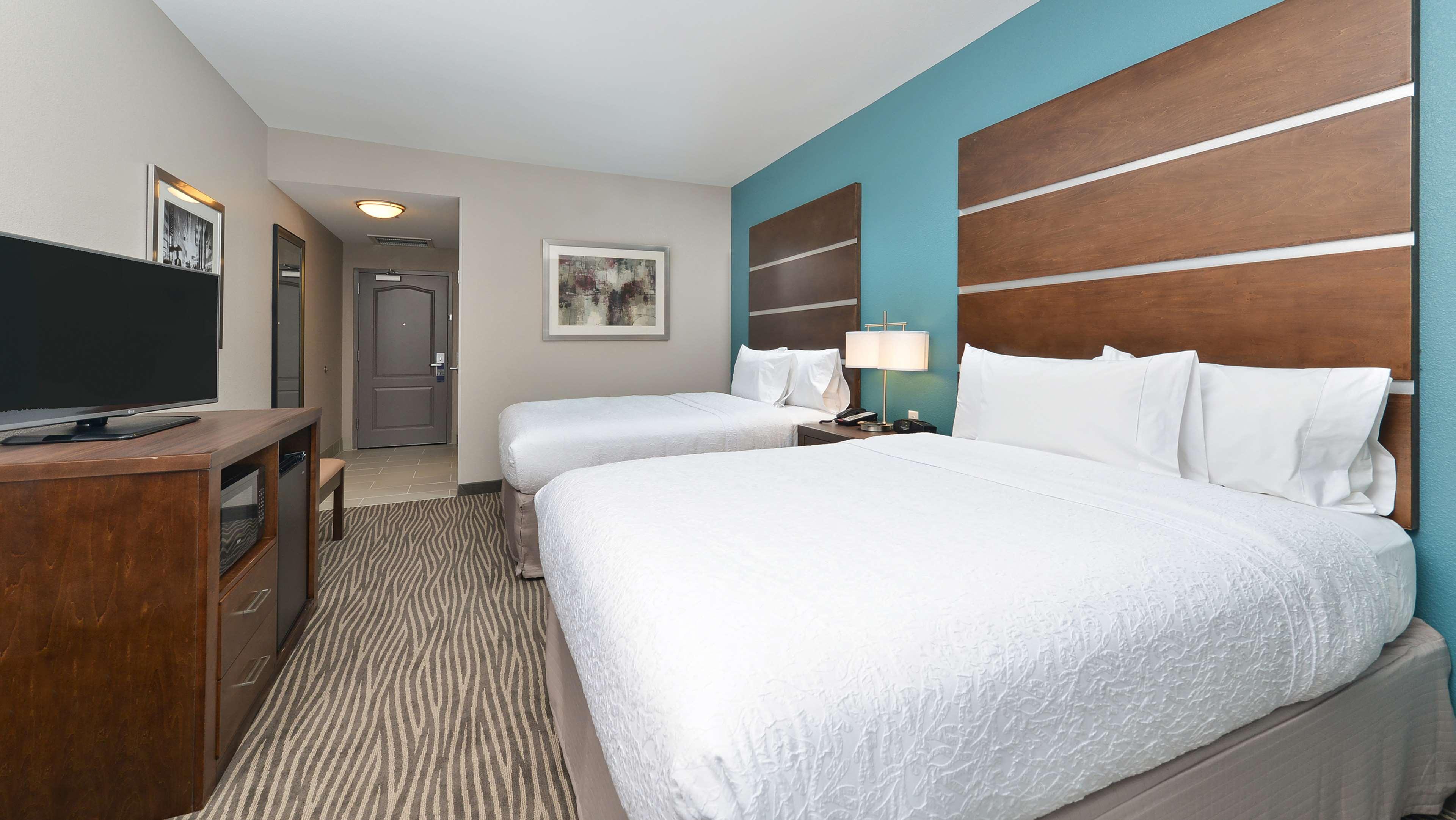 Hampton Inn & Suites Des Moines Downtown Zewnętrze zdjęcie